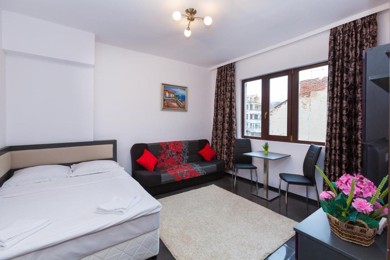 Central Beach Guest Rooms Burgas Exterior foto